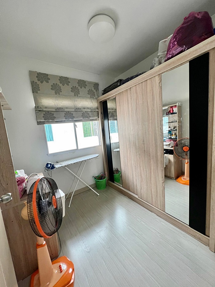 ขายบ้าน บ้านพฤกษา 86/2 ลาดกระบัง-สุวรรณภูมิ สภาพสวย ราคาดีต่อใจ ต่อเติมโรงจอดรถหน้าบ้าน-ครัวหลังบ้านแล้ว